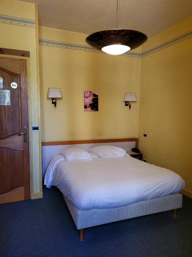 Hotel Rome Saint-Nazaire-en-Royans Exterior foto